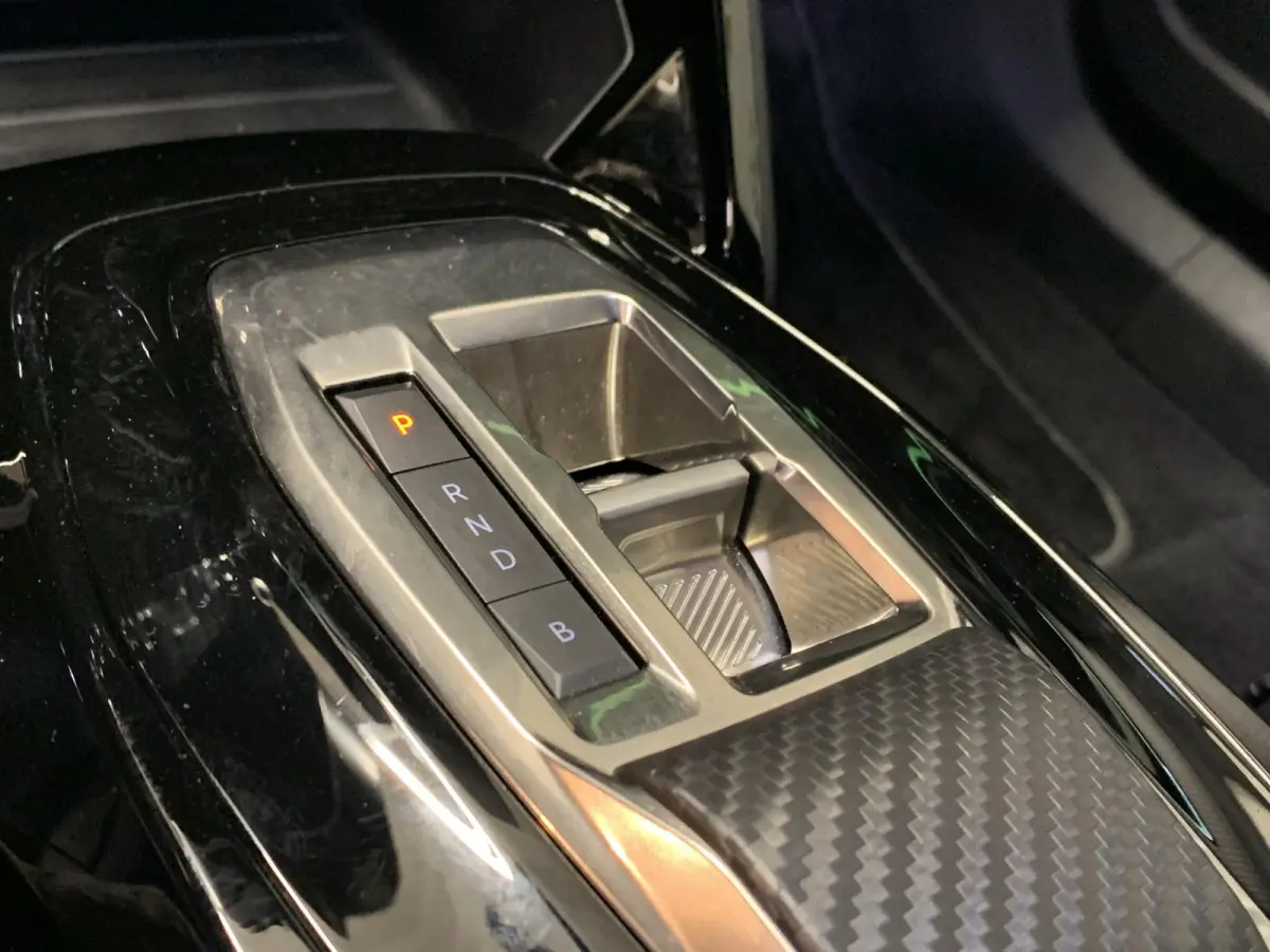 EV GT 50kWh 136pk 3-FASE SOH 99,8% | Alcantara | Navigatie | Elektrisch verstelbaar bestuurdersstoel | Stoelverwarming | Warmtepomp | Achteruitrijcamera | Keyless Entry |