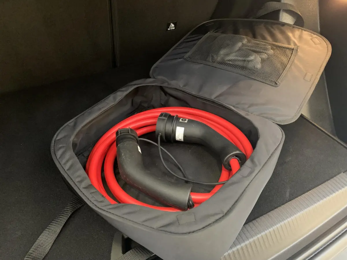 EV GT 50kWh 136pk 3-FASE SOH 99,8% | Alcantara | Navigatie | Elektrisch verstelbaar bestuurdersstoel | Stoelverwarming | Warmtepomp | Achteruitrijcamera | Keyless Entry |