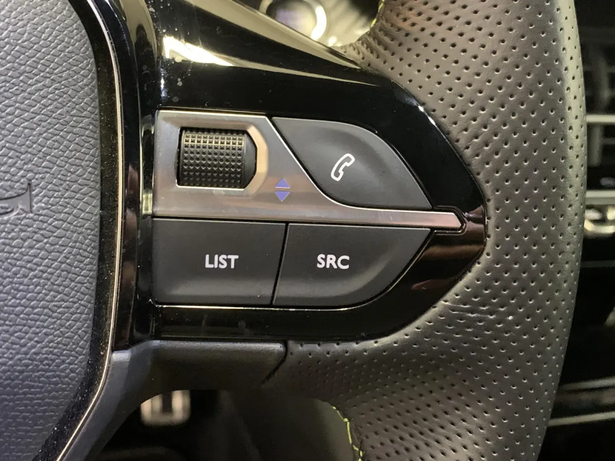 EV GT 50kWh 136pk 3-FASE SOH 99,8% | Alcantara | Navigatie | Elektrisch verstelbaar bestuurdersstoel | Stoelverwarming | Warmtepomp | Achteruitrijcamera | Keyless Entry |