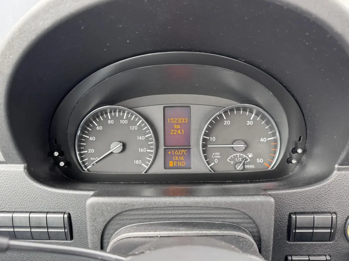519 V6 Automaat oprijwagen NAP V Hooff 519 3.0 CDI 432