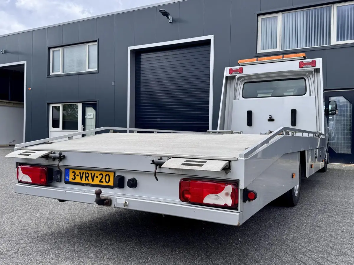 519 V6 Automaat oprijwagen NAP V Hooff 519 3.0 CDI 432