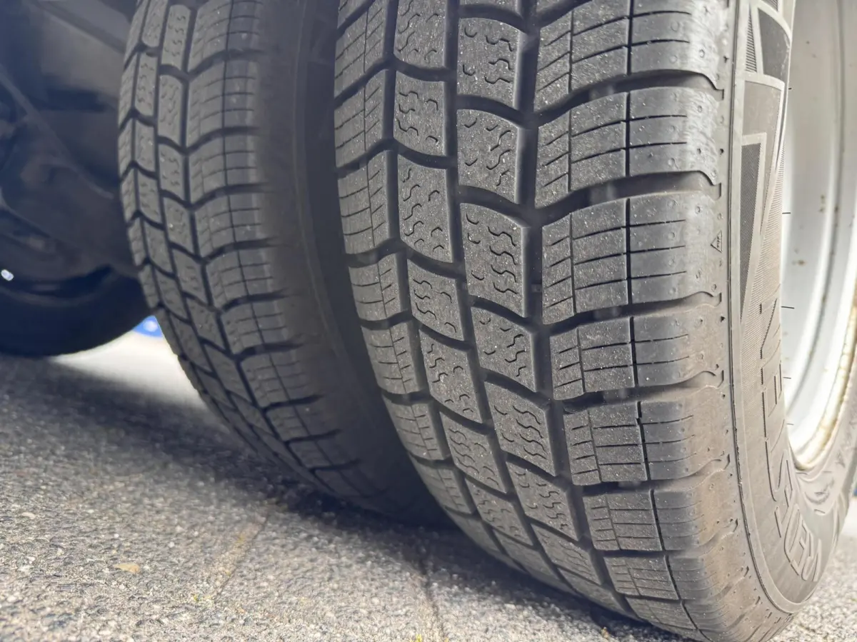 519 V6 Automaat oprijwagen NAP V Hooff 519 3.0 CDI 432
