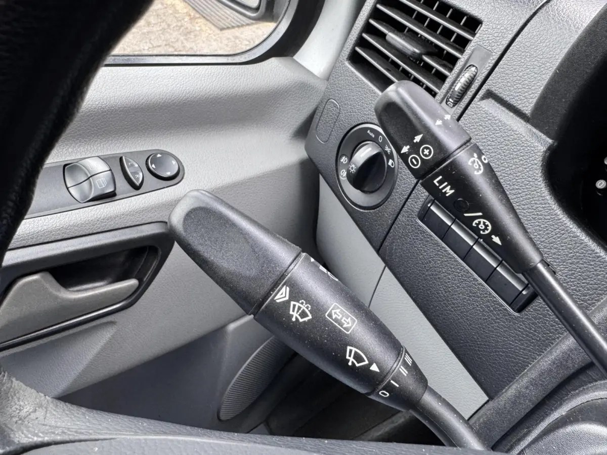 519 V6 Automaat oprijwagen NAP V Hooff 519 3.0 CDI 432