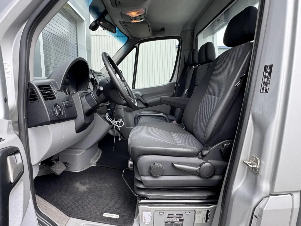 519 V6 Automaat oprijwagen NAP V Hooff 519 3.0 CDI 432