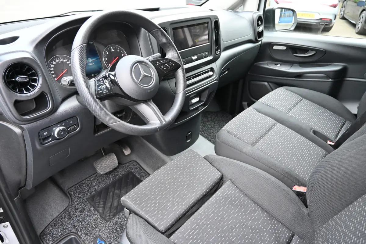 116 CDI L3 Pro MBUX met navigatie, Winterpakket, Etc.