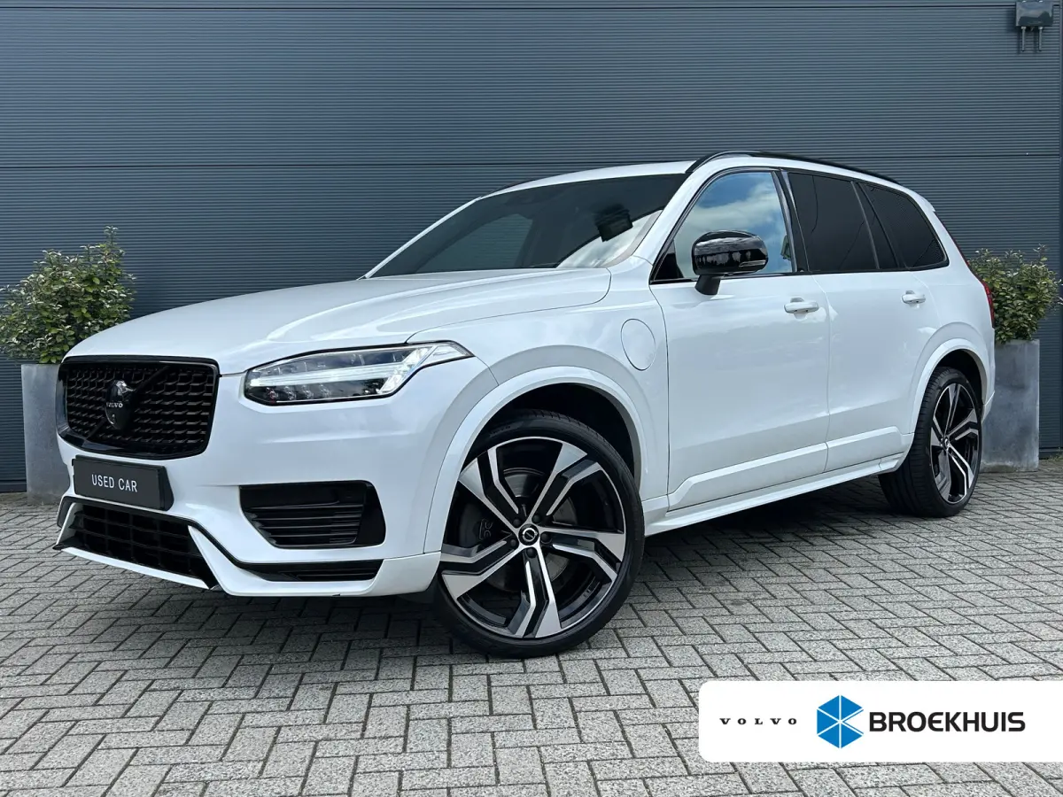 2.0 T8 Recharge AWD R-Design | Luchtvering | Trekhaak | SoH 88% | 22'' | 360 camera | HU-Display | Pano | Harman/Kardon |