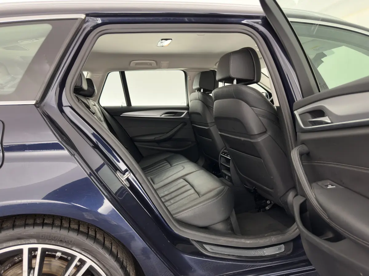 520d High Executive *LEATHER | FULL-LED | MEMORY-PACK | HEATED-COMFORTSEATS | NAVI-FULLMAP | ECC | PDC | CRUISE | KEYLESS | TOWBAR |  20''ALU*