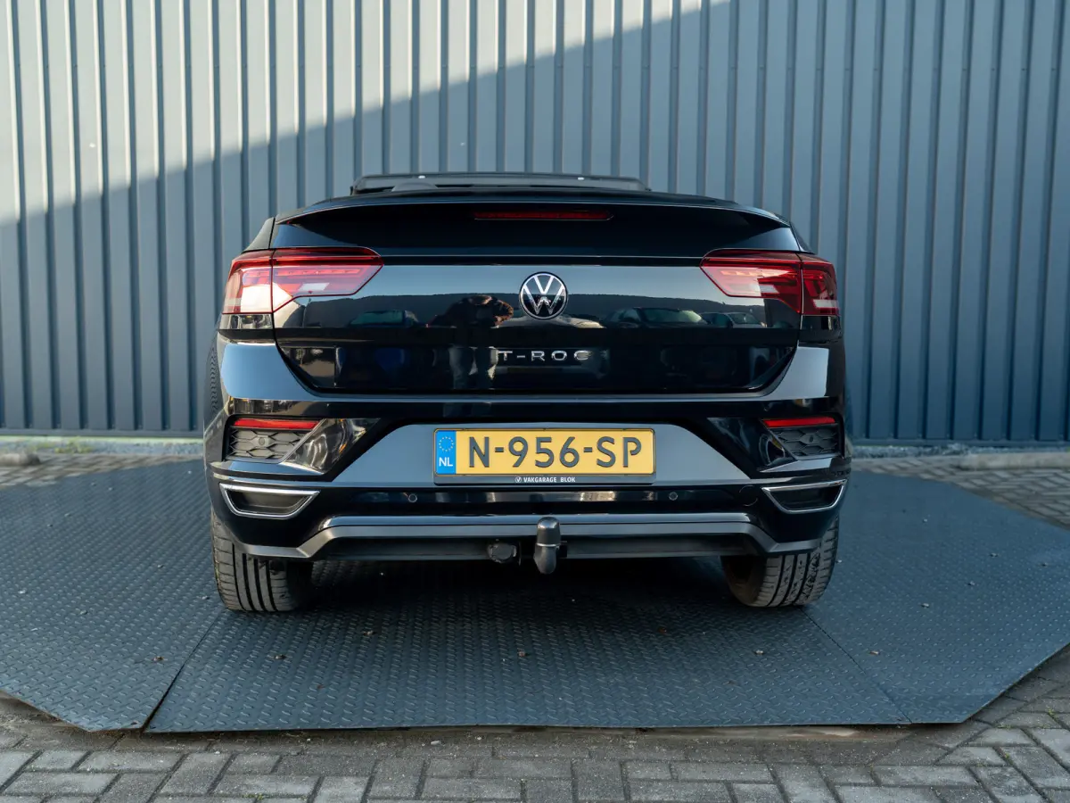 1.5 TSI R-Line | Beats | Trekhaak afnb. | Keyless | Camera | 19'' | Prijs Rijklaar!!