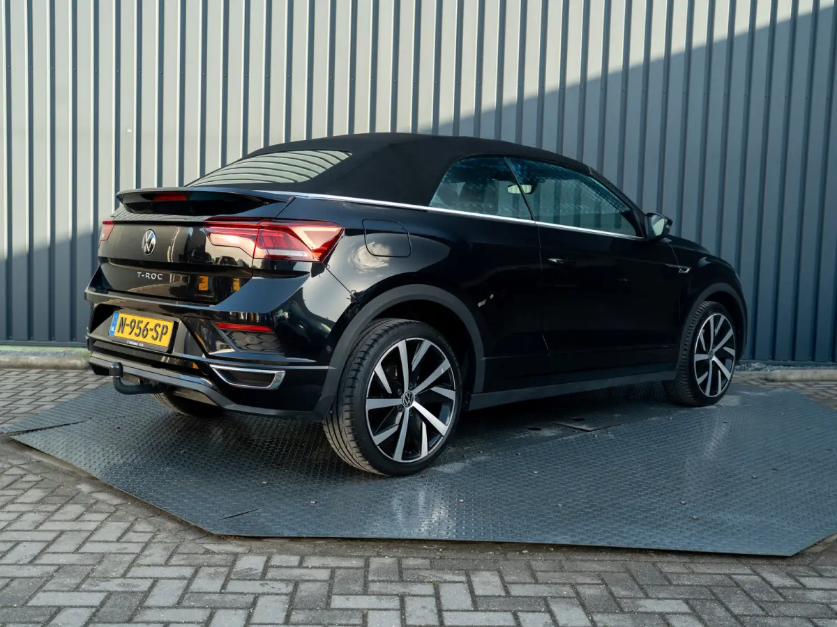 1.5 TSI R-Line | Beats | Trekhaak afnb. | Keyless | Camera | 19'' | Prijs Rijklaar!!