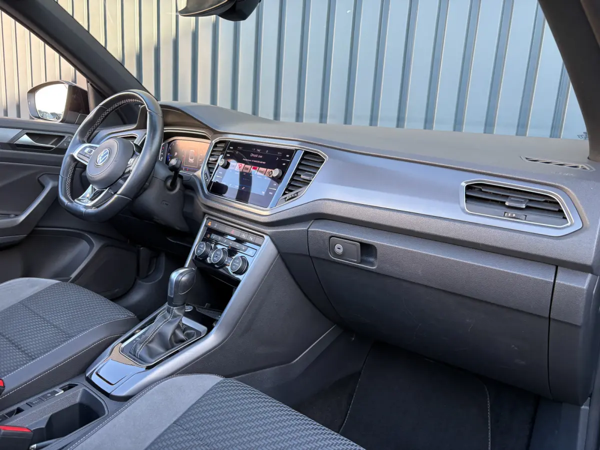 1.5 TSI R-Line | Beats | Trekhaak afnb. | Keyless | Camera | 19'' | Prijs Rijklaar!!