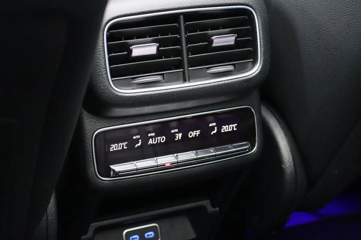 AMG 53 Hybrid 4MATIC+ | Luchtvering | Distronic | Elek. Achterbank | Trekhaak | Burmester | Keyless Go | Augmented Reality | Surround Camera | Memory |