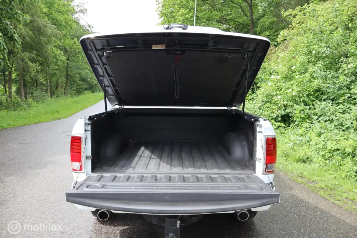 1500 5.7 V8 Crew Cab 5'7 Laramie | VOL OPTIES! |