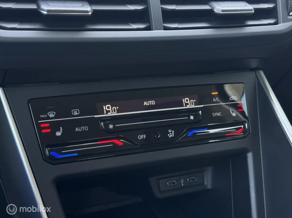 1.0 TSI|Business|Stoel verw|Keyless