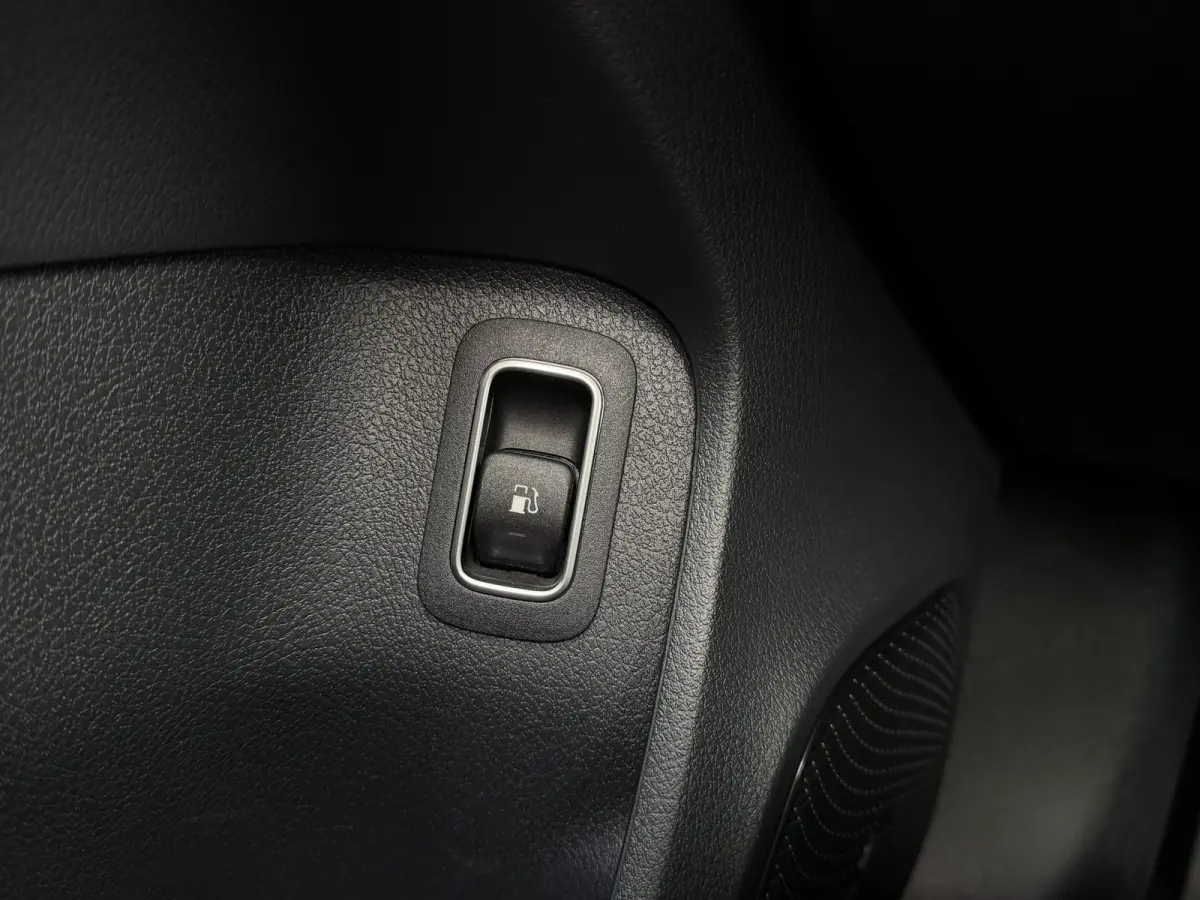 250 e Plug In Hybrid Business Solution Luxury / Keyless / Trekhaak (1.600KG) / Panodak / Camera / Elek. Stoelen /