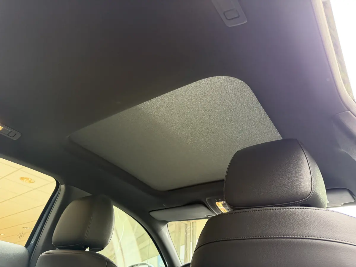 250 e Plug In Hybrid Business Solution Luxury / Keyless / Trekhaak (1.600KG) / Panodak / Camera / Elek. Stoelen /