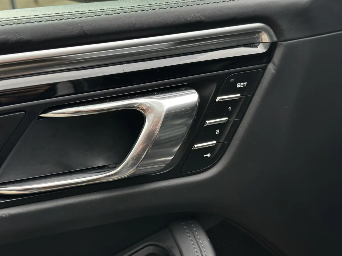 3.6 Turbo Xenon/Led, Pano, Alcantara hemel, Sport Chrono..