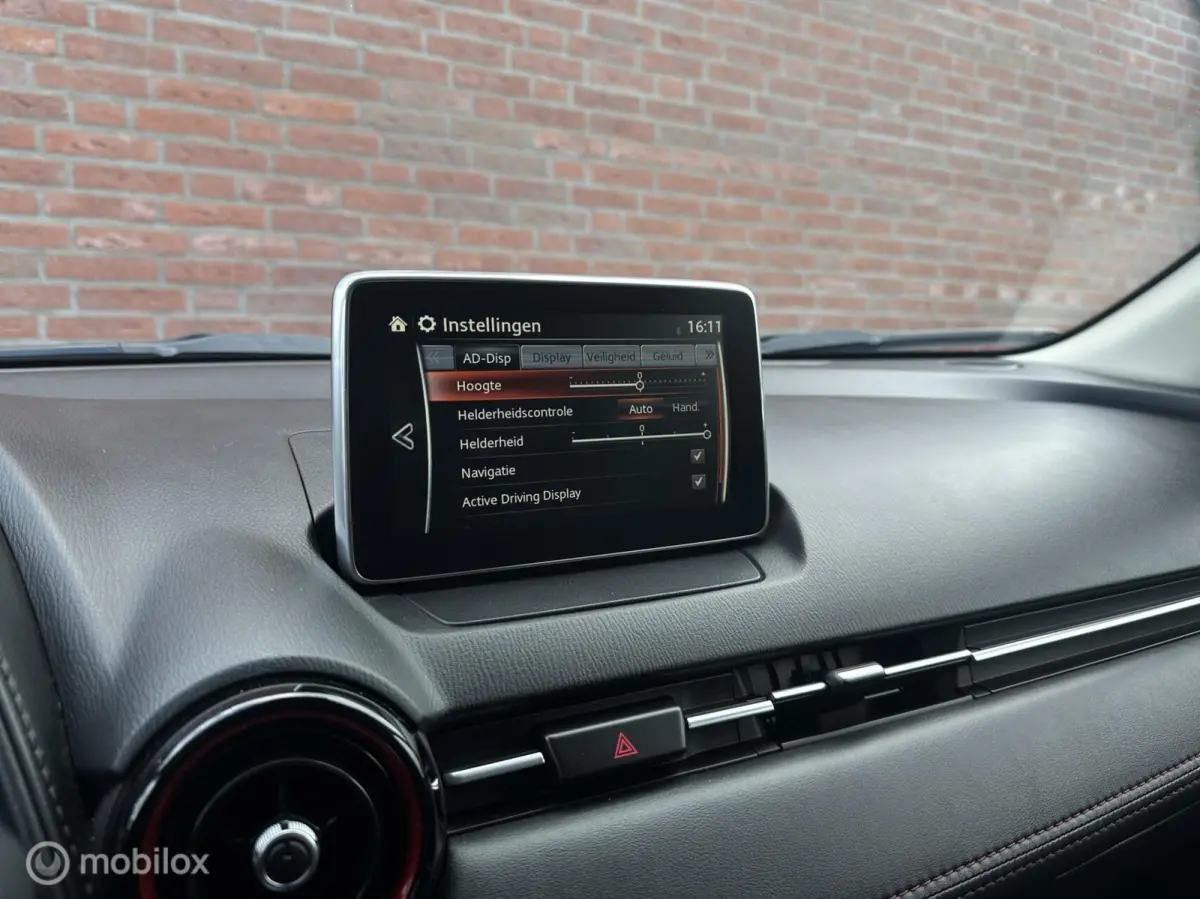 2.0 SkyActiv-G 120 TS+ | Stoelverw. | Camera | HUD | Leer | Afneembare trekhaak