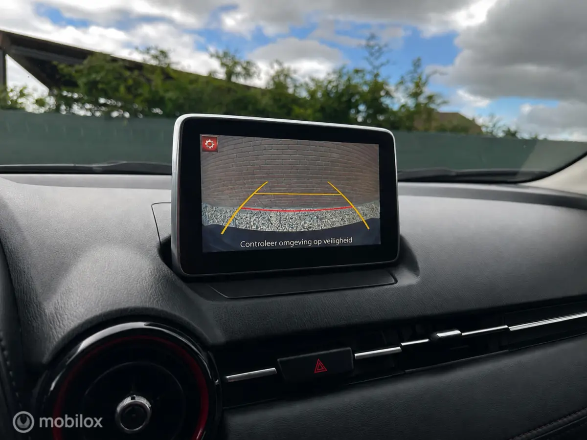 2.0 SkyActiv-G 120 TS+ | Stoelverw. | Camera | HUD | Leer | Afneembare trekhaak
