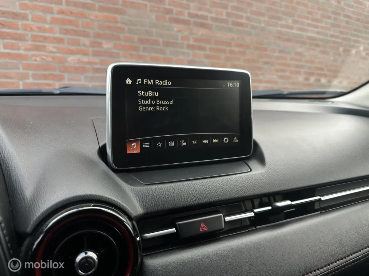2.0 SkyActiv-G 120 TS+ | Stoelverw. | Camera | HUD | Leer | Afneembare trekhaak