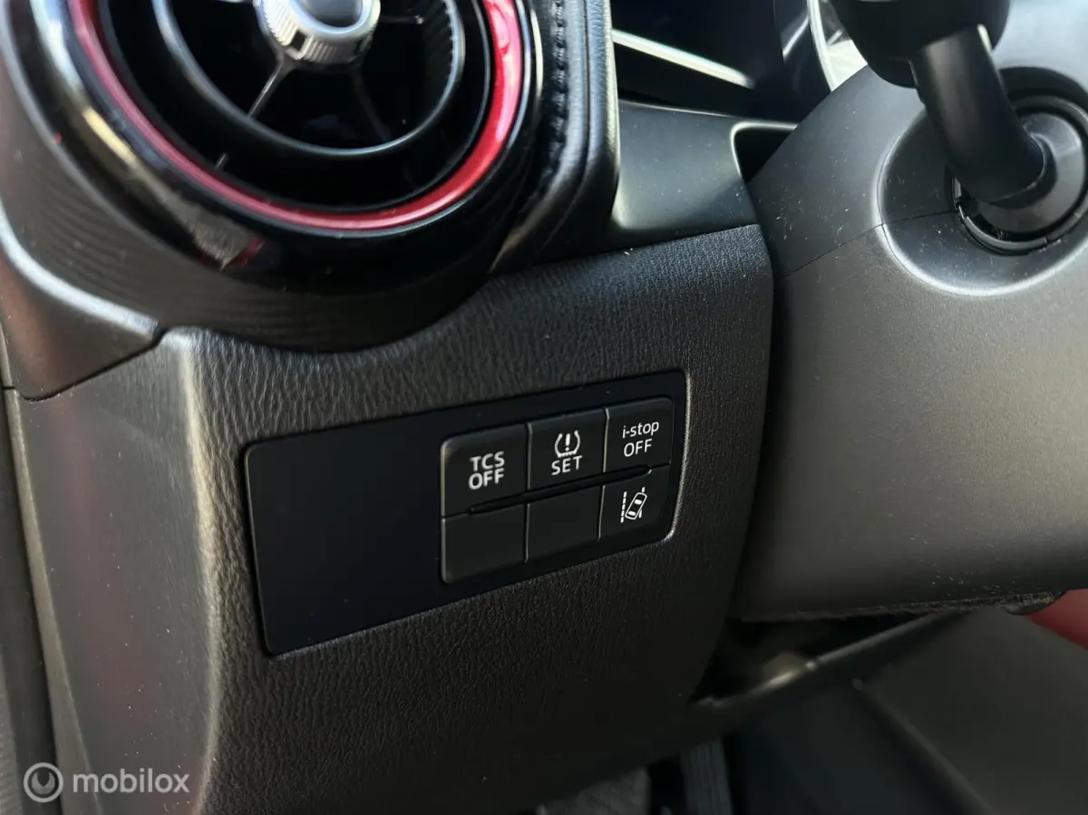2.0 SkyActiv-G 120 TS+ | Stoelverw. | Camera | HUD | Leer | Afneembare trekhaak