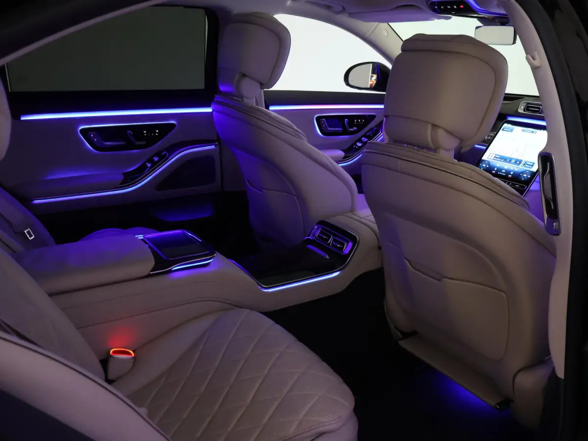350d LANG AMG-LINE 286 PK + BUSINESS CLASS PAKKET | MASSAGE V+A | 3D DISPLAY | BURMESTER | SOFT-CLOSE | PANORAMA | LASER LIGHT
