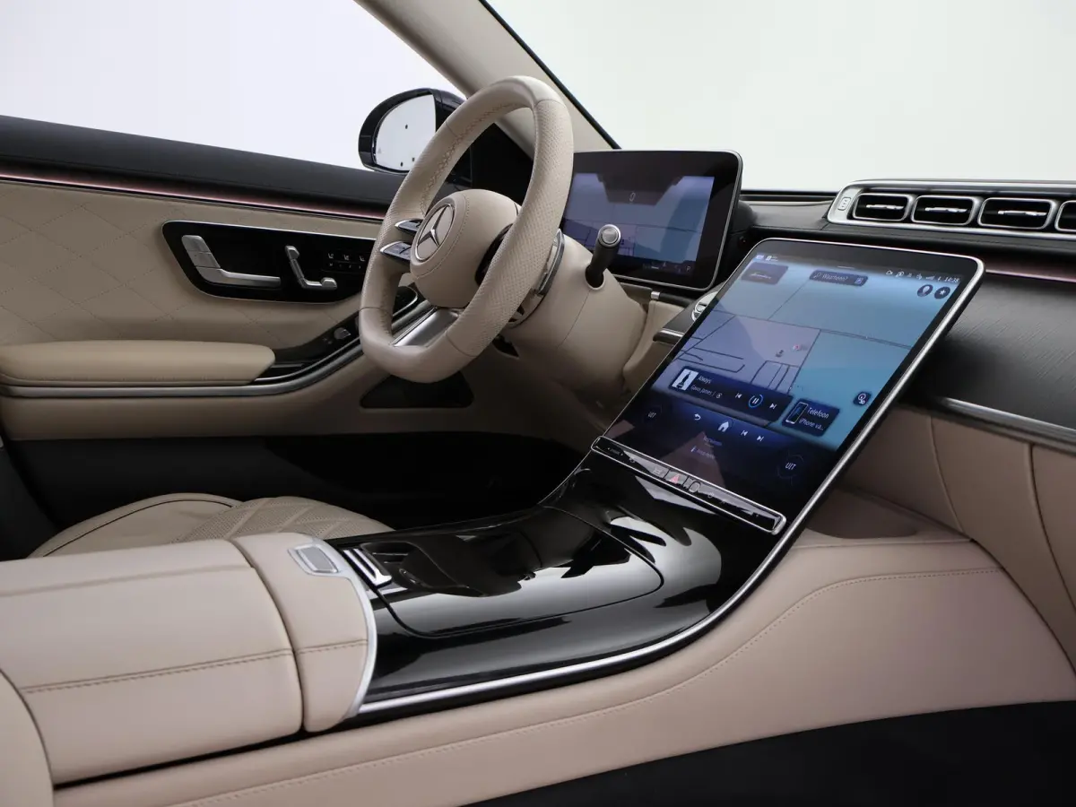 350d LANG AMG-LINE 286 PK + BUSINESS CLASS PAKKET | MASSAGE V+A | 3D DISPLAY | BURMESTER | SOFT-CLOSE | PANORAMA | LASER LIGHT