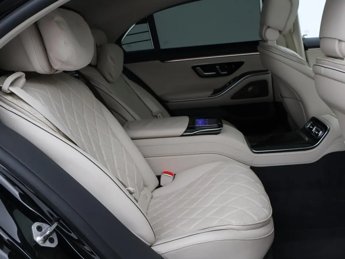 350d LANG AMG-LINE 286 PK + BUSINESS CLASS PAKKET | MASSAGE V+A | 3D DISPLAY | BURMESTER | SOFT-CLOSE | PANORAMA | LASER LIGHT