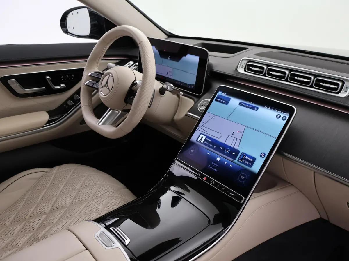 350d LANG AMG-LINE 286 PK + BUSINESS CLASS PAKKET | MASSAGE V+A | 3D DISPLAY | BURMESTER | SOFT-CLOSE | PANORAMA | LASER LIGHT