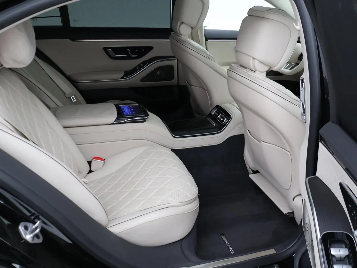 350d LANG AMG-LINE 286 PK + BUSINESS CLASS PAKKET | MASSAGE V+A | 3D DISPLAY | BURMESTER | SOFT-CLOSE | PANORAMA | LASER LIGHT