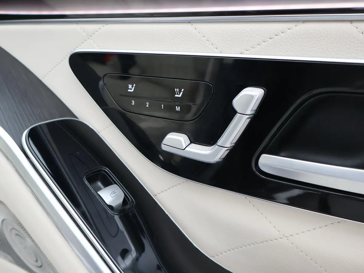 350d LANG AMG-LINE 286 PK + BUSINESS CLASS PAKKET | MASSAGE V+A | 3D DISPLAY | BURMESTER | SOFT-CLOSE | PANORAMA | LASER LIGHT