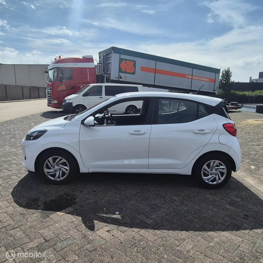 1.0 NAV/ Camera 5 deurs