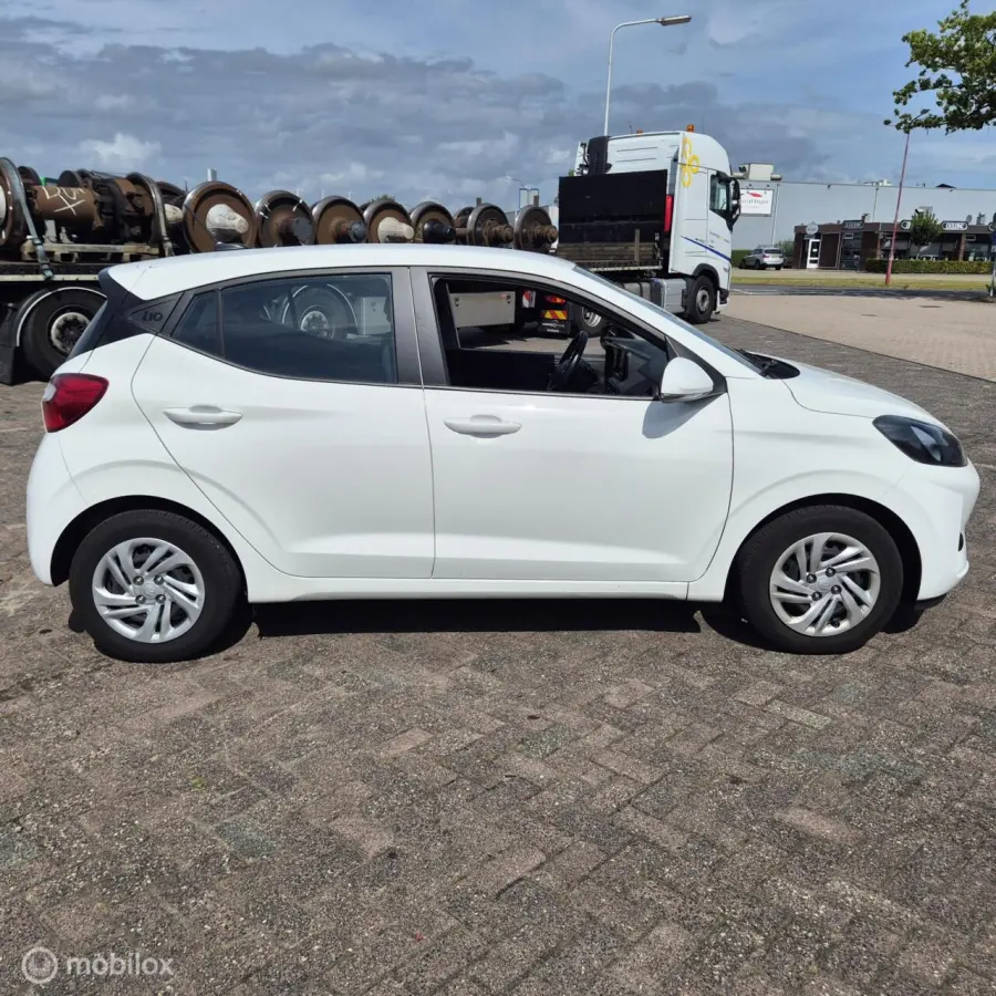 1.0 NAV/ Camera 5 deurs