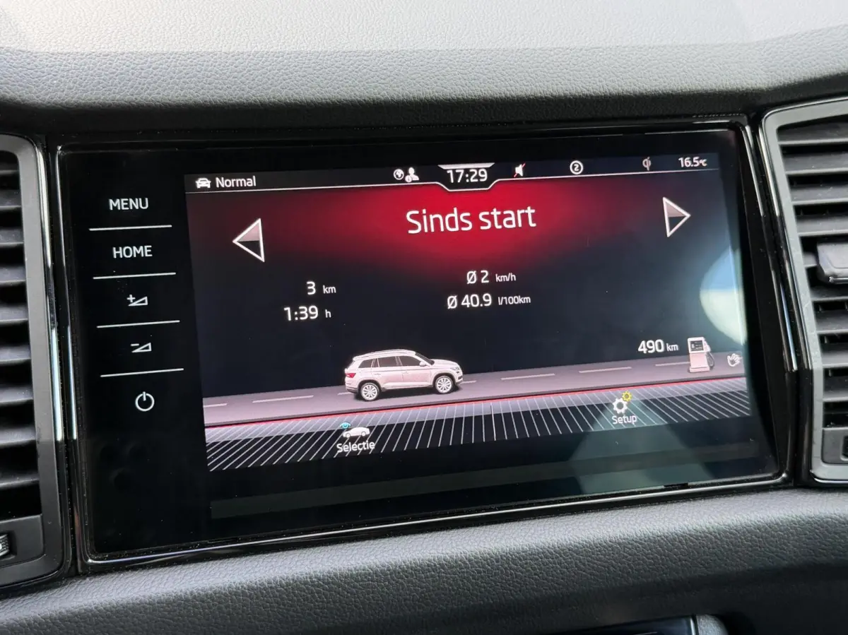 1.5 TSI Sportline Business Automaat | Panoramadak | Cruise control adaptief | Dode hoek detectie | Navigatiesysteem grootscherm | LED verlichting | Elektrische achterklep | Achteruitrijcamer
