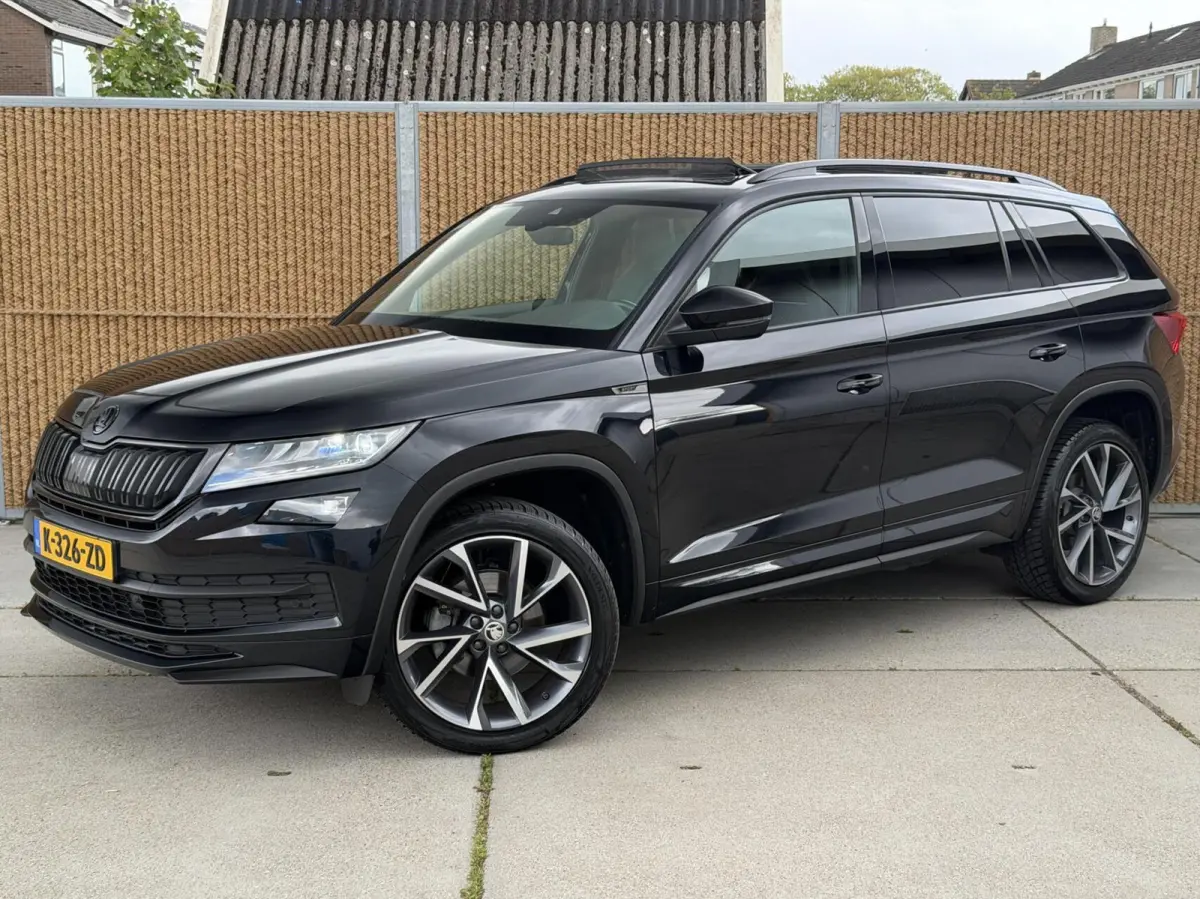 1.5 TSI Sportline Business Automaat | Panoramadak | Cruise control adaptief | Dode hoek detectie | Navigatiesysteem grootscherm | LED verlichting | Elektrische achterklep | Achteruitrijcamer