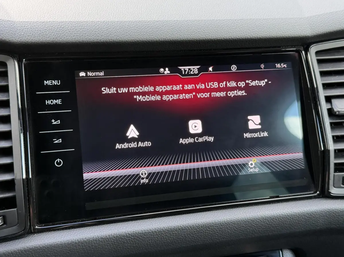 1.5 TSI Sportline Business Automaat | Panoramadak | Cruise control adaptief | Dode hoek detectie | Navigatiesysteem grootscherm | LED verlichting | Elektrische achterklep | Achteruitrijcamer