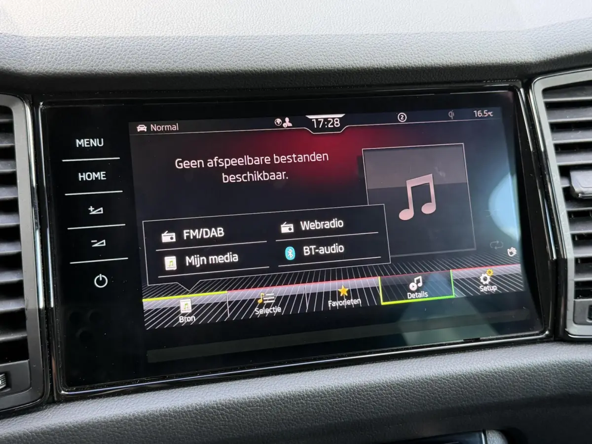 1.5 TSI Sportline Business Automaat | Panoramadak | Cruise control adaptief | Dode hoek detectie | Navigatiesysteem grootscherm | LED verlichting | Elektrische achterklep | Achteruitrijcamer