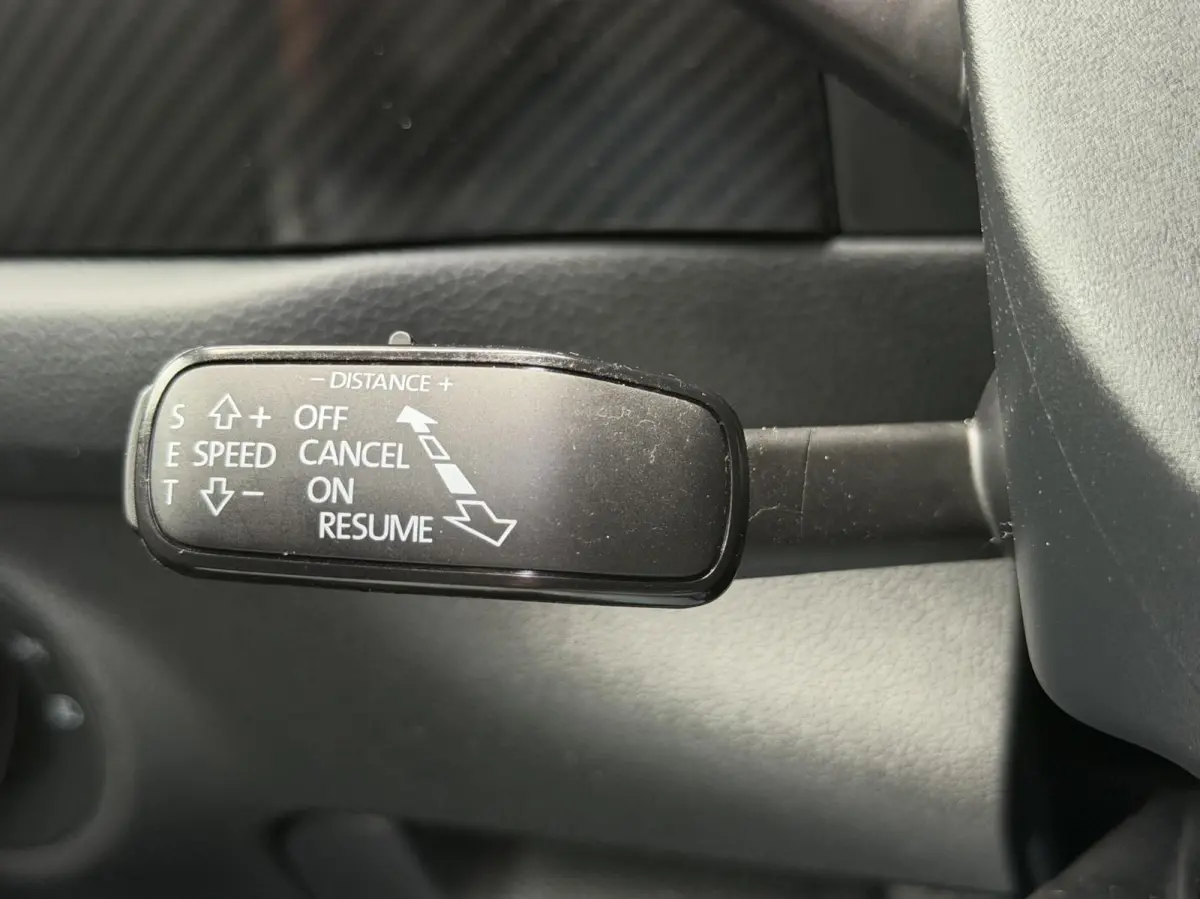 1.5 TSI Sportline Business Automaat | Panoramadak | Cruise control adaptief | Dode hoek detectie | Navigatiesysteem grootscherm | LED verlichting | Elektrische achterklep | Achteruitrijcamer