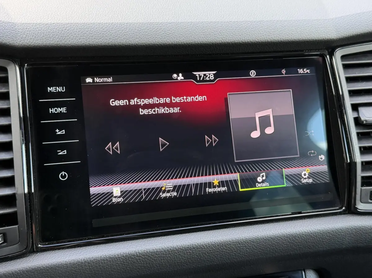 1.5 TSI Sportline Business Automaat | Panoramadak | Cruise control adaptief | Dode hoek detectie | Navigatiesysteem grootscherm | LED verlichting | Elektrische achterklep | Achteruitrijcamer