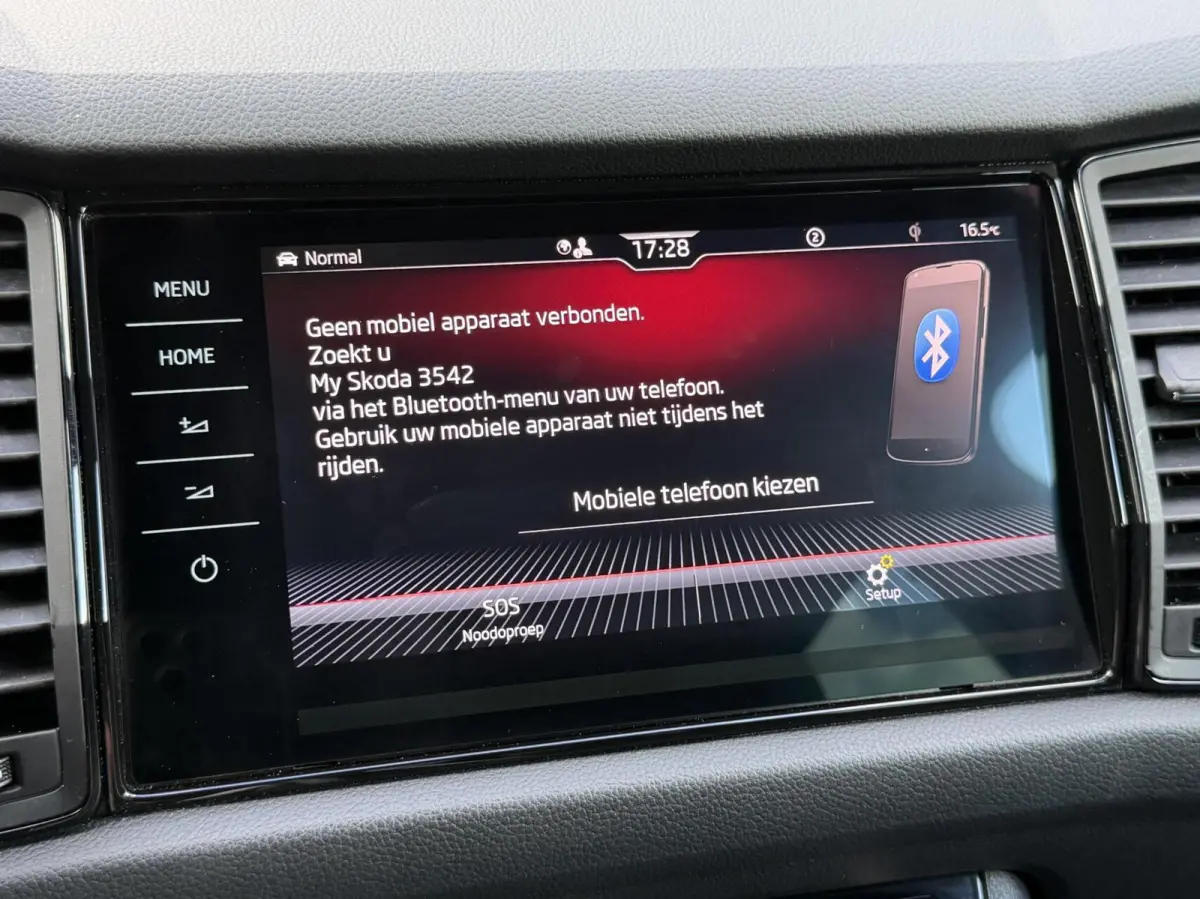 1.5 TSI Sportline Business Automaat | Panoramadak | Cruise control adaptief | Dode hoek detectie | Navigatiesysteem grootscherm | LED verlichting | Elektrische achterklep | Achteruitrijcamer