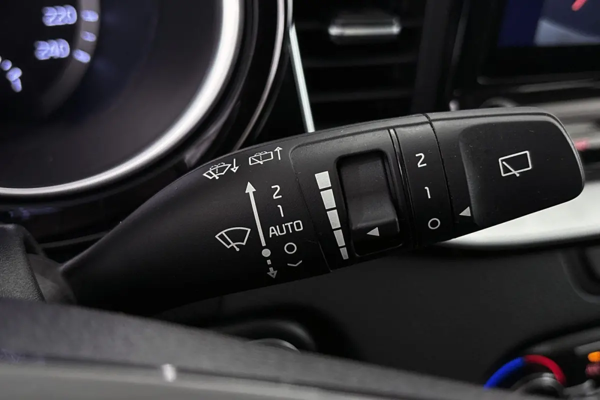1.0 T-GDi DynamicPlusLine Achteruitrijcamera Stoel-Stuurverwarming Apple CarPlay