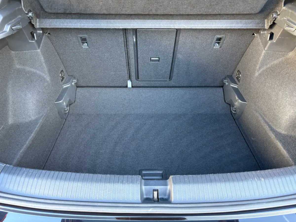 1.5 TSI R-Line Business+ | Beats | IQ Light | Camera | 19" | Prijs Rijklaar!!