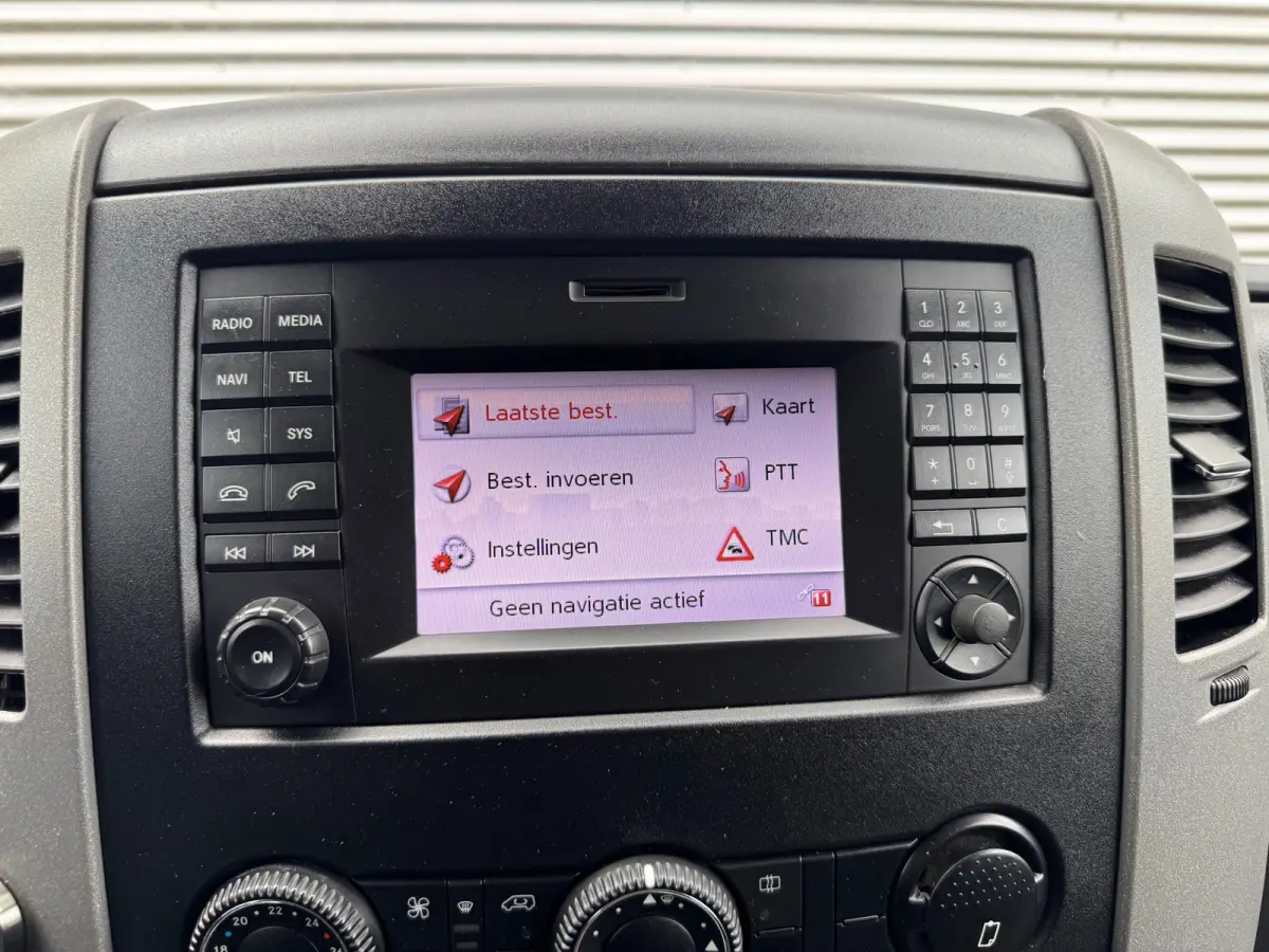 319 3.0V6 Automaat,EURO 6,BlueTEC 366,Nav-Camera,Airco,3Pers,Trekhaak+opstap