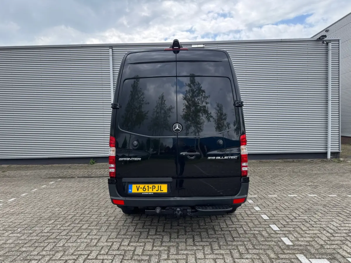 319 3.0V6 Automaat,EURO 6,BlueTEC 366,Nav-Camera,Airco,3Pers,Trekhaak+opstap