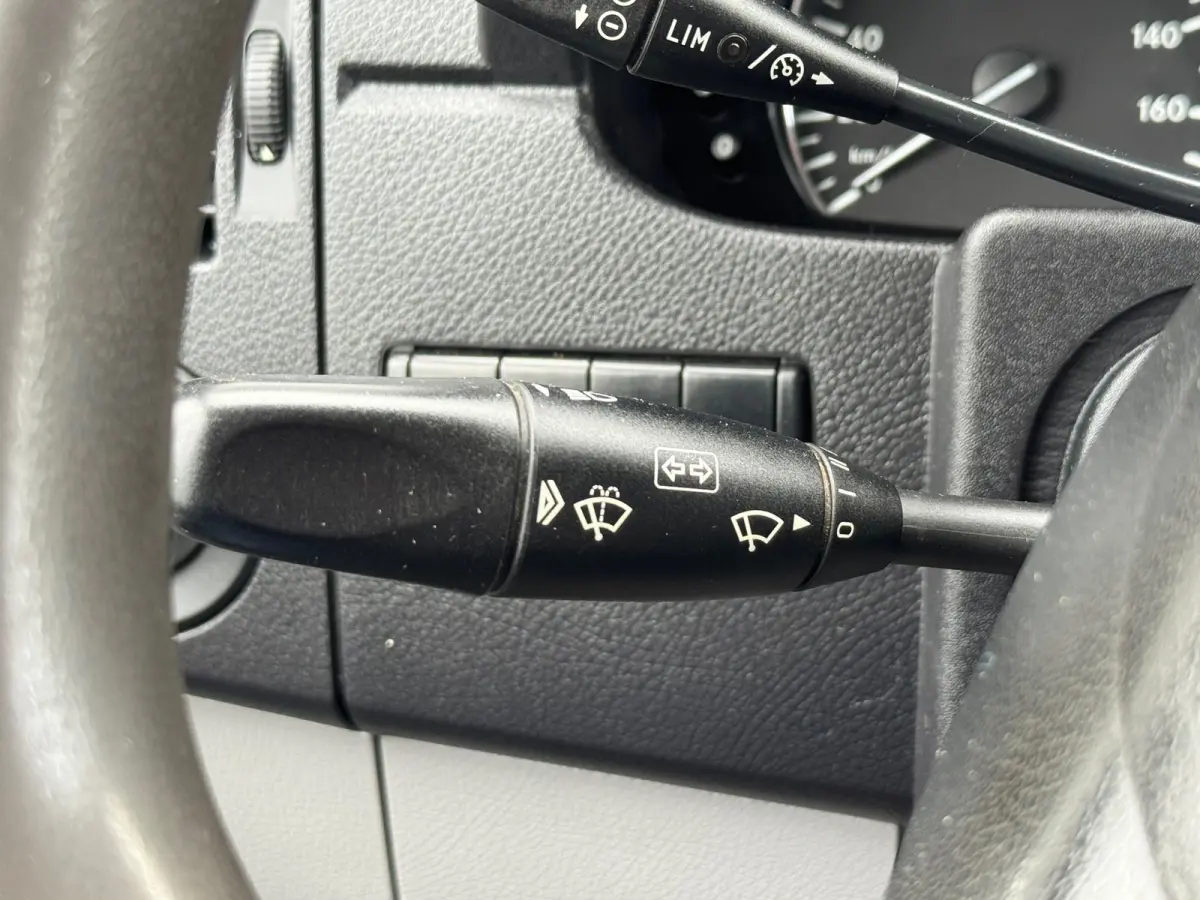 319 3.0V6 Automaat,EURO 6,BlueTEC 366,Nav-Camera,Airco,3Pers,Trekhaak+opstap