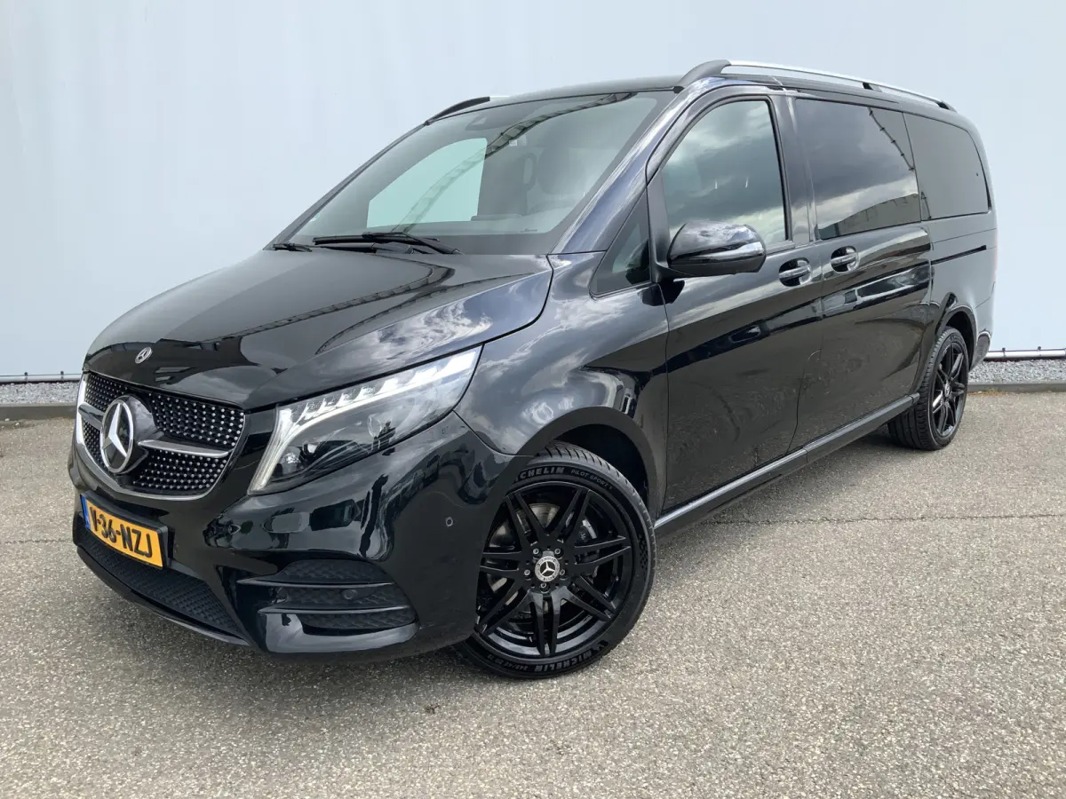 300d 4-MATIC Lang DubCab Avantgarde Automaat 5 Zits Leer Volle Auto Trekhaak 2500kg Dub  Elec Schuifdeuren Euro 6