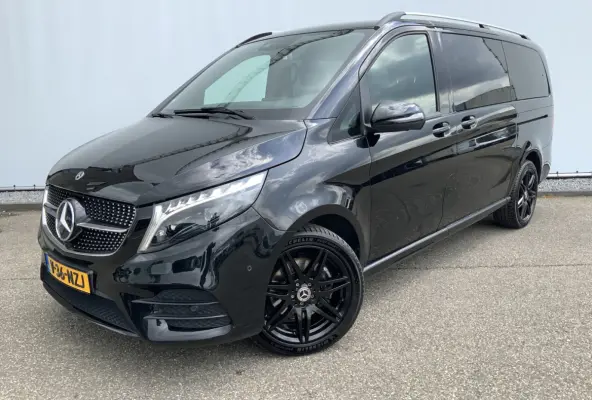 300d 4-MATIC Lang DubCab Avantgarde Automaat 5 Zits Leer Volle Auto Trekhaak 2500kg Dub  Elec Schuifdeuren Euro 6