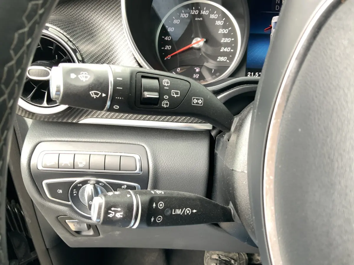 300d 4-MATIC Lang DubCab Avantgarde Automaat 5 Zits Leer Volle Auto Trekhaak 2500kg Dub  Elec Schuifdeuren Euro 6