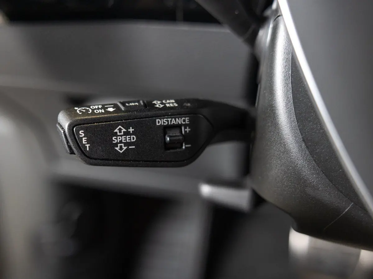 50 quattro S-Line Edition 95 kWh SOH 94% / 340pk / Elektrische stoelverstelling / Achteruitrij camera /