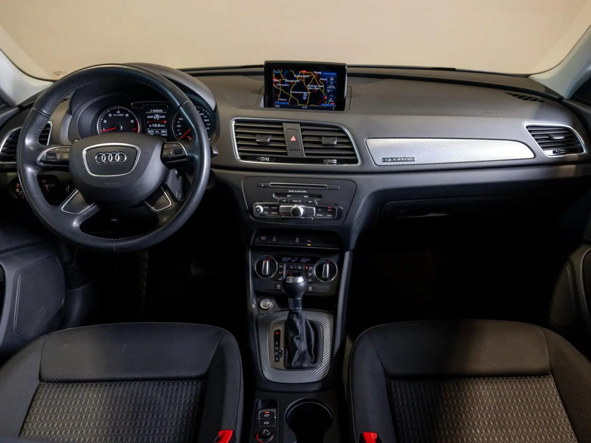 2.0 TFSI quattro Design / 220pk / Trekhaak / Achteruitrij camera /