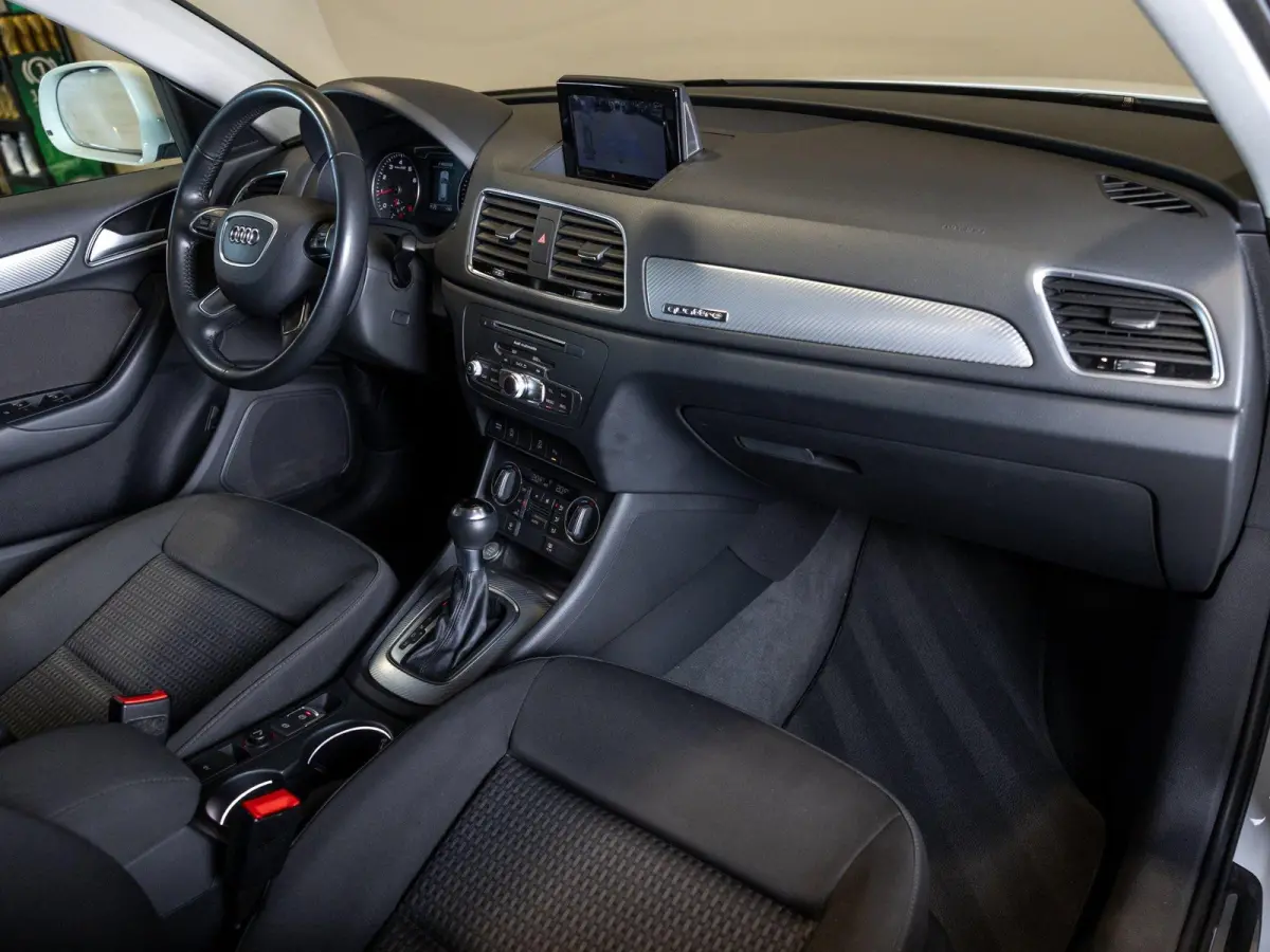 2.0 TFSI quattro Design / 220pk / Trekhaak / Achteruitrij camera /